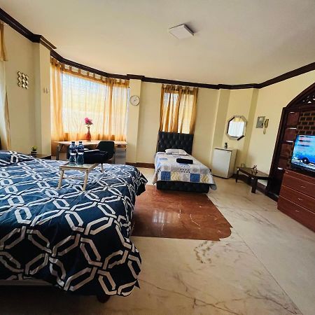 Mega Suite Junto Al San Marino Shopping Guayaquil Luaran gambar