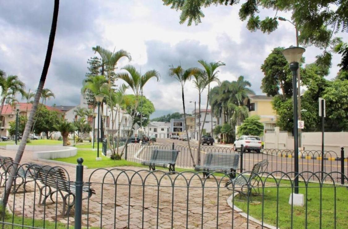 Mega Suite Junto Al San Marino Shopping Guayaquil Luaran gambar