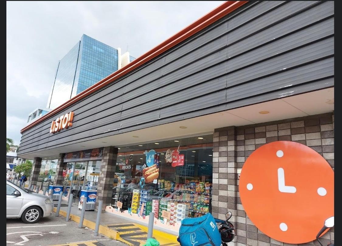Mega Suite Junto Al San Marino Shopping Guayaquil Luaran gambar