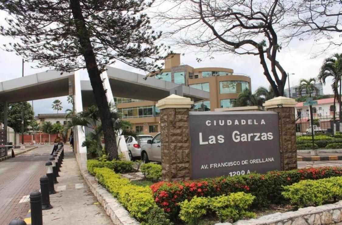 Mega Suite Junto Al San Marino Shopping Guayaquil Luaran gambar